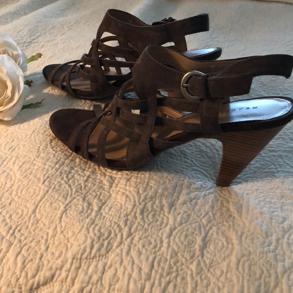 Sandals - Picture 3 of 4